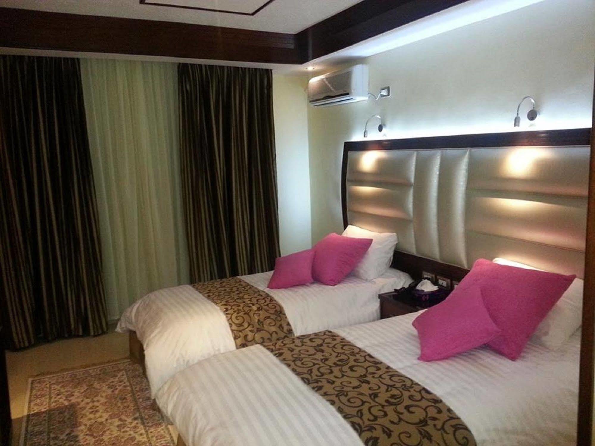 Sella Hotel Wadi Musa Luaran gambar